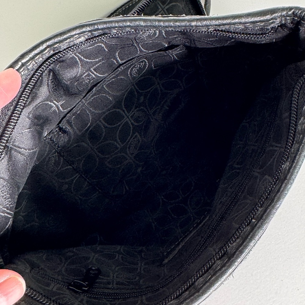 Fossil Black Crossbody Bag with Adjustable Strap and Vintage Leather - Picture 4 of 4